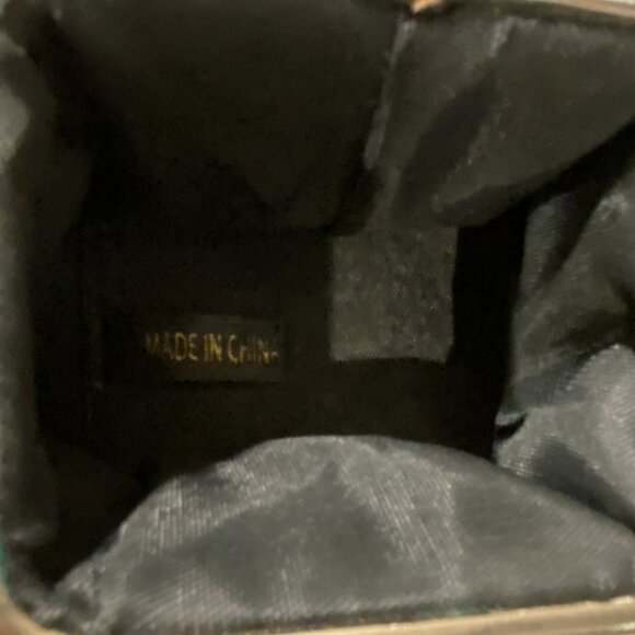 DANIER LEATHER BLACK COIN POUCH COLLAPSIBLE PREOWNED - Picture 8 of 13